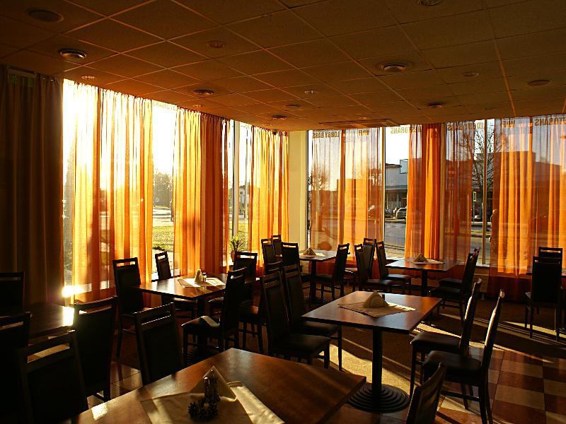 Rija Bauska Hotel Eksteriør bilde